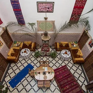 https://dar-ahl-tadla.hotelfesmorocco.com